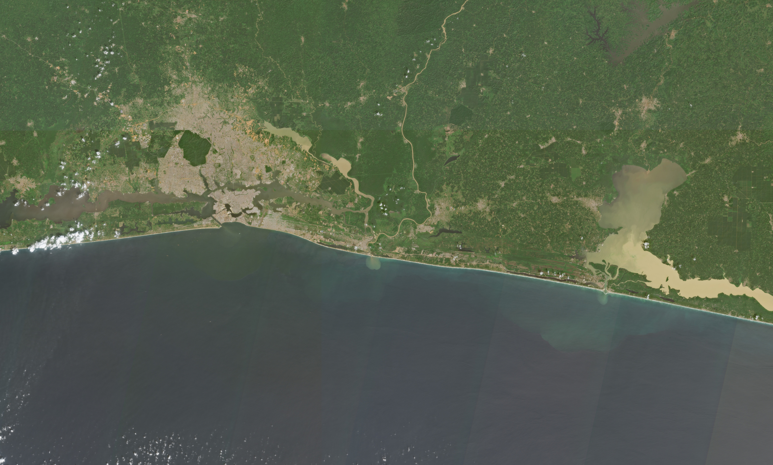 AIR Centre shares AI-powered coastal monitoring expertise at UNESCO training in Côte d'Ivoire