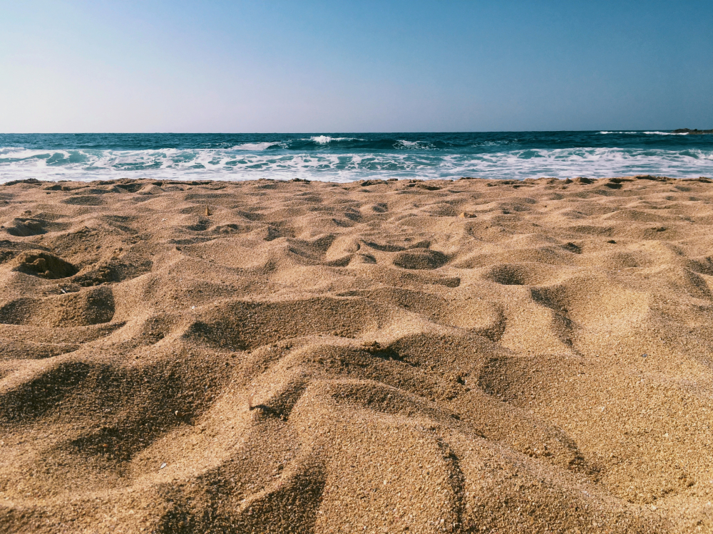 UNEP Marine Sand Watch on the Effect of Massive Extraction